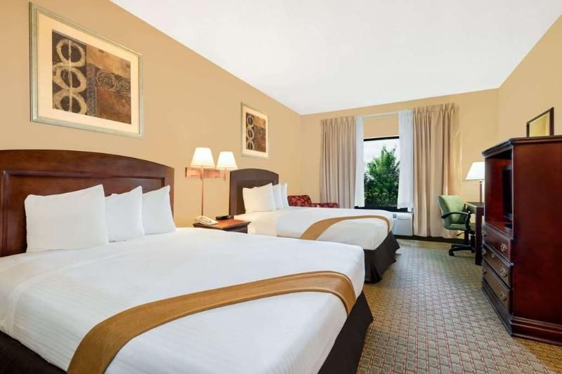 McPherson Inn By Oyo; I 135 - photo 29