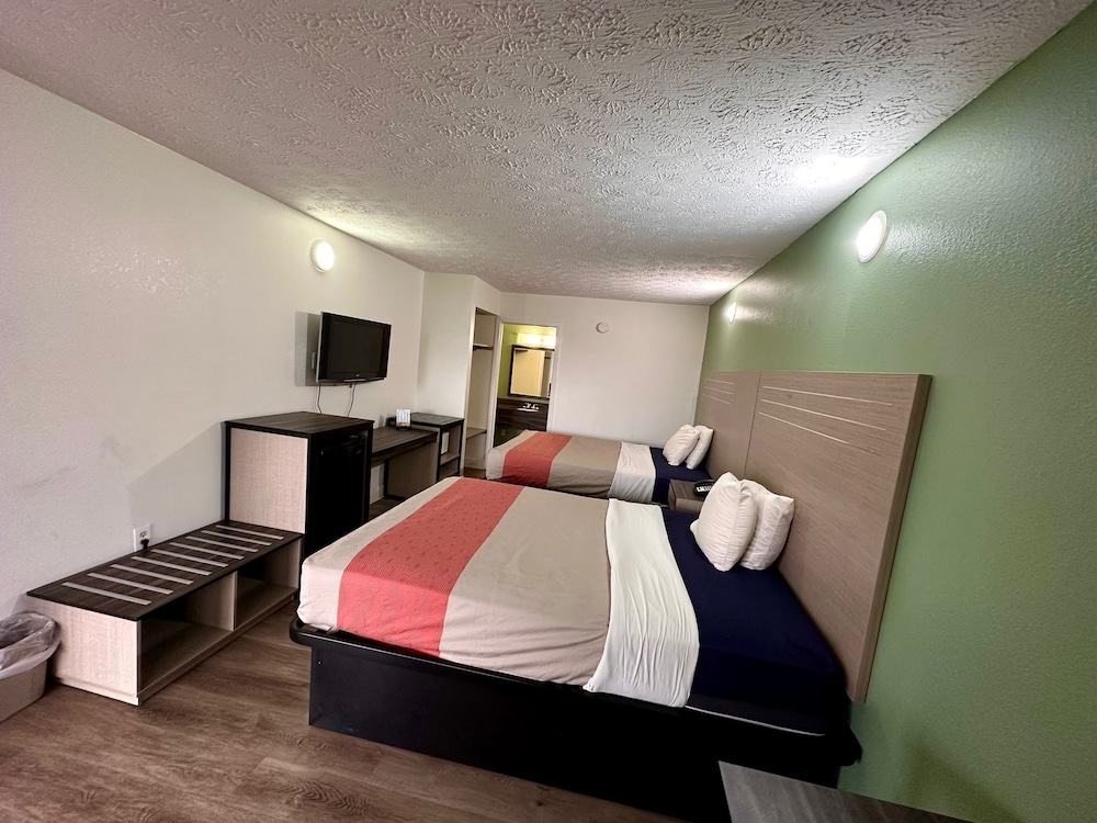 Briarstone Inn Pigeon Forge - photo 25