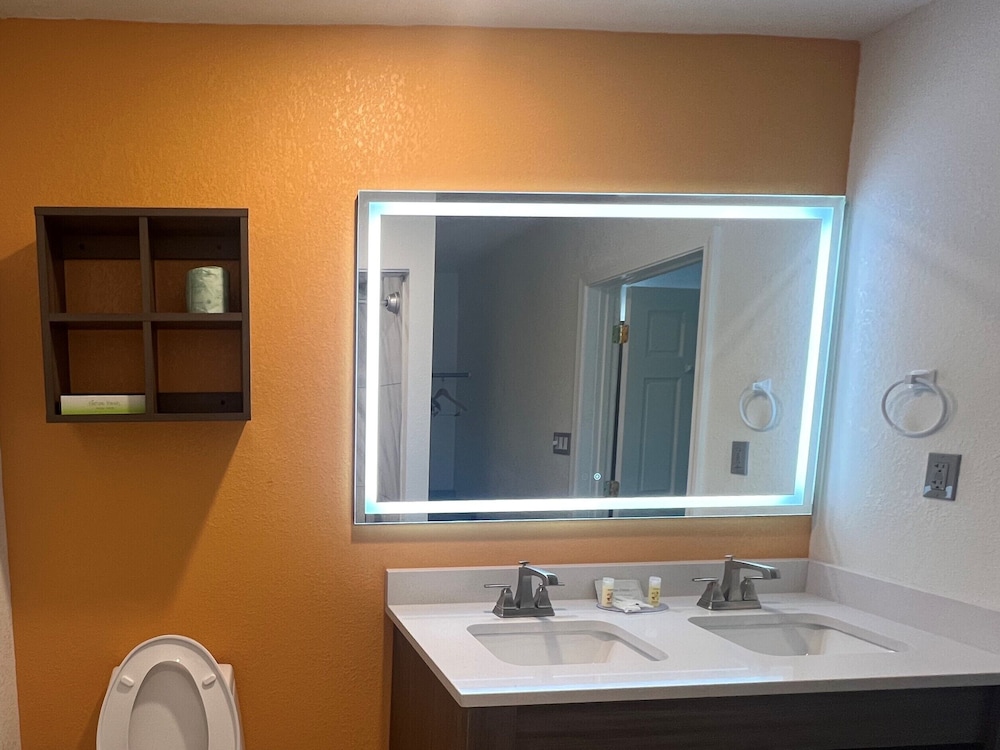 Reagan Resorts Inn - photo 25