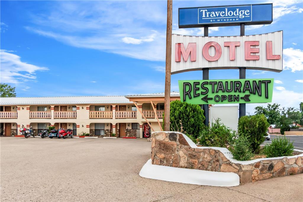 Travelodge by Wyndham Las Vegas NM - photo 3