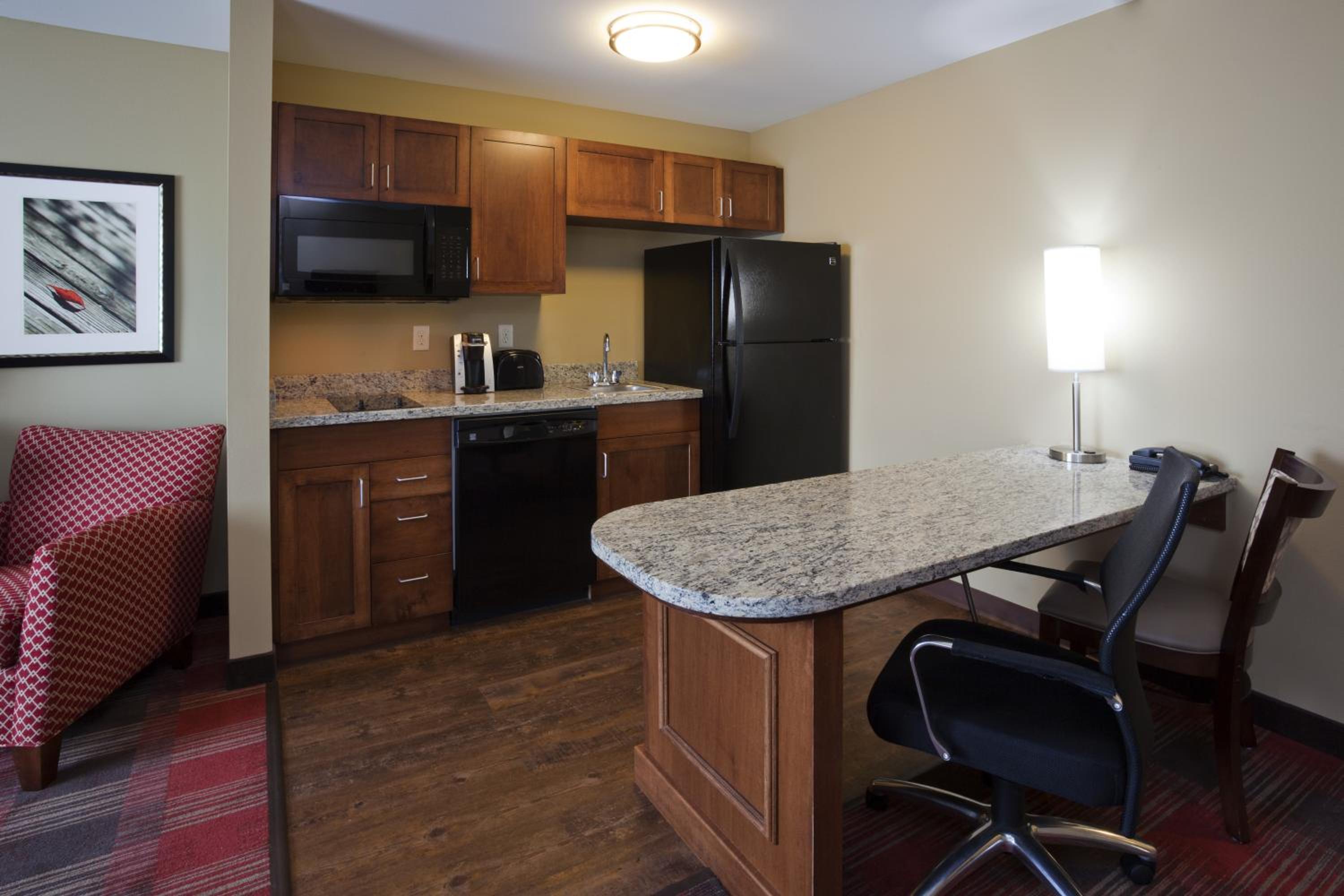 Gateway Park Hotel and Suites Sioux Falls Tea - photo 15