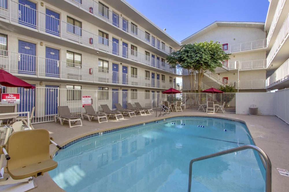 Phoenix Inn - photo 15