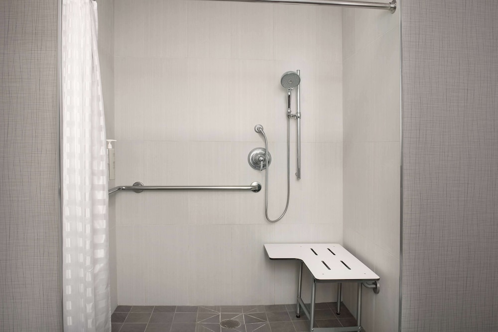 Embassy Suites La Quinta Hotel & Spa - photo 41