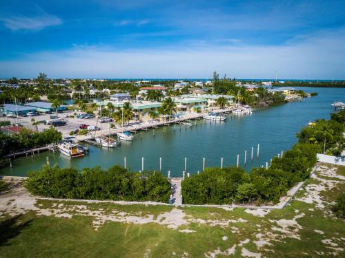 Coco Plum Beach & Tennis Club & Marina - photo 39