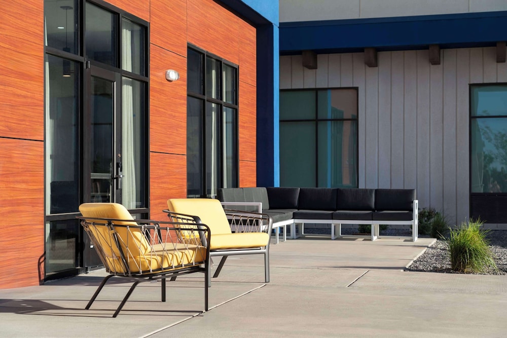 Hampton Inn & Suites by Hilton Amarillo West - photo 39