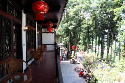 Enshi Grand Canyon Chunlun Farmstay — hotel in Enshi