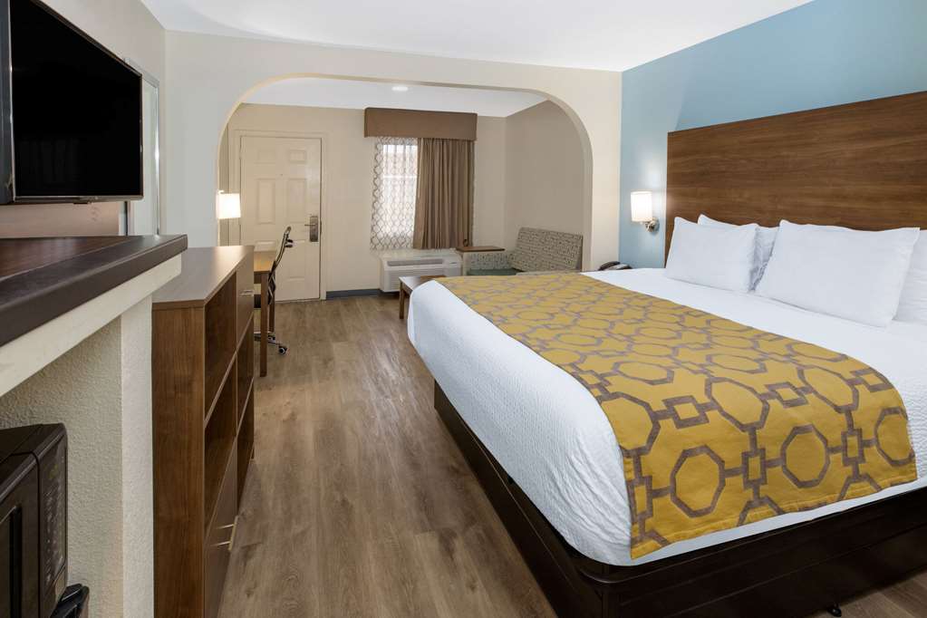 Baymont by Wyndham Biloxi Ocean Springs - photo 20