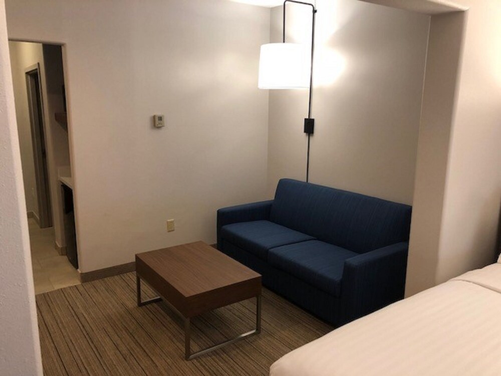 Holiday Inn Express & Suites Rio Grand by IHG - photo 10
