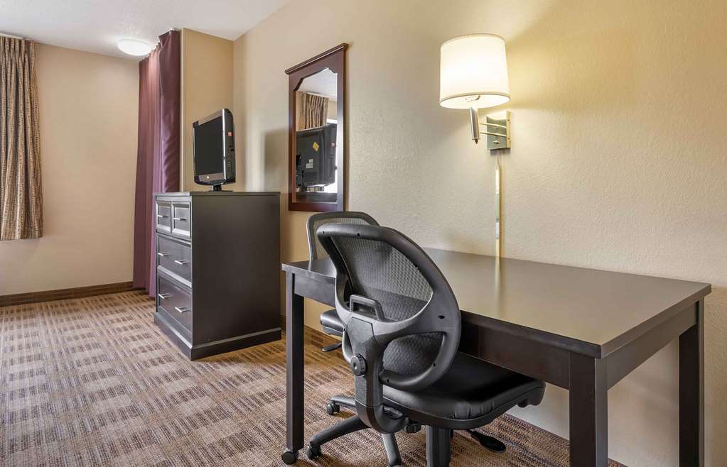 Extended Stay America Suites Bloomington Normal - photo 12