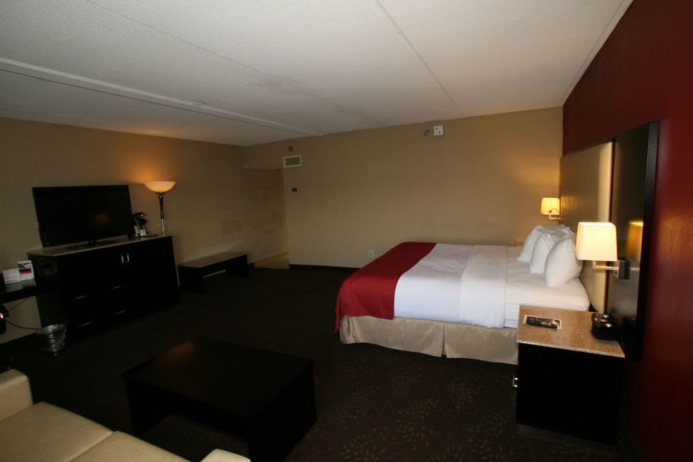 Liyo Inn Clinton - photo 22