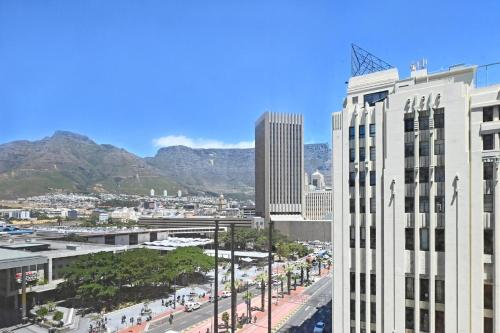 Imra 1 Bed Hideaway in High Rise with City Views