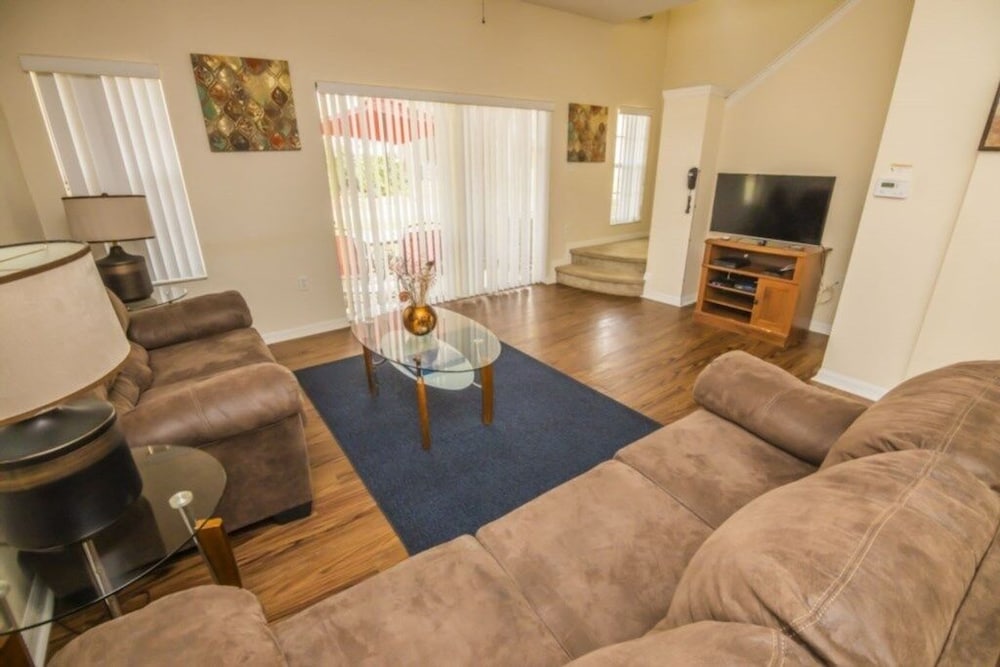 Rolando's Emerald Island Resort Townhouse 3 Bedroom Townhouse by Redawning - photo 7