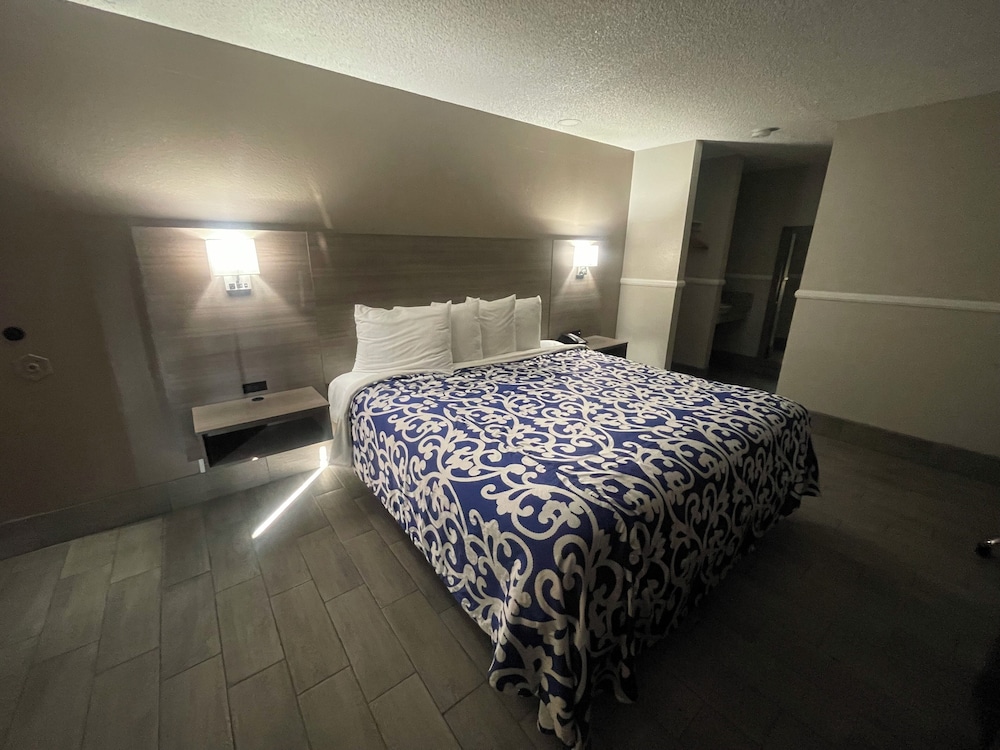 SimpleStay Suites Downtown San Bernardino - photo 11