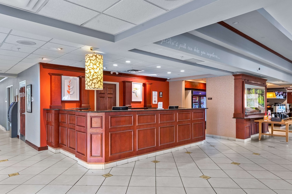 Hilton Garden Inn Starkville - photo 23