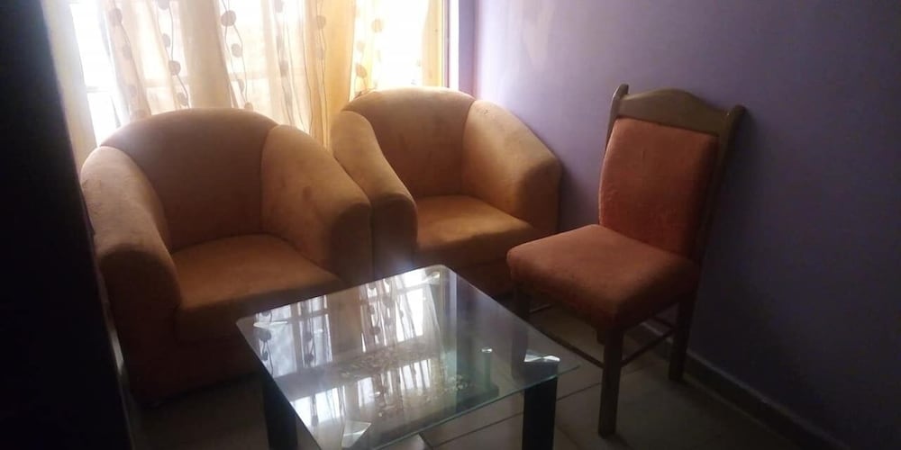 Eagle Valley Royal Hotel — Jos — photo 3