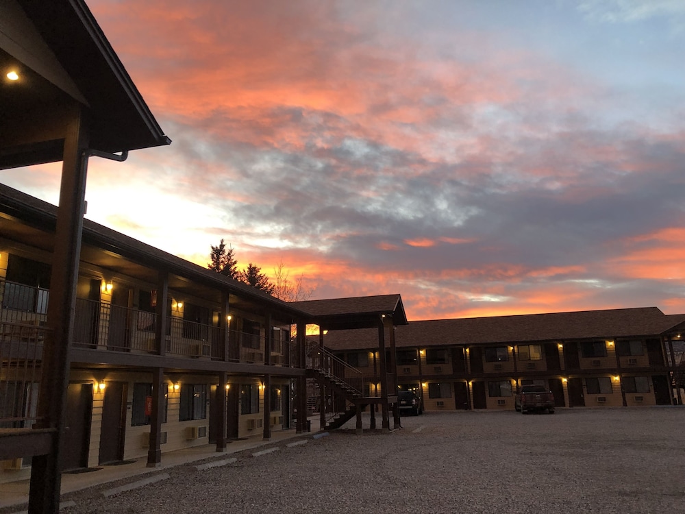 Red Bear Inn - photo 36