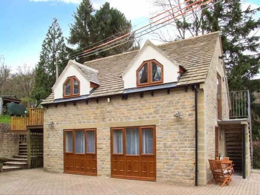 Rowan Studio — 4-Star Luxury Hotel in Stroud, United Kingdom