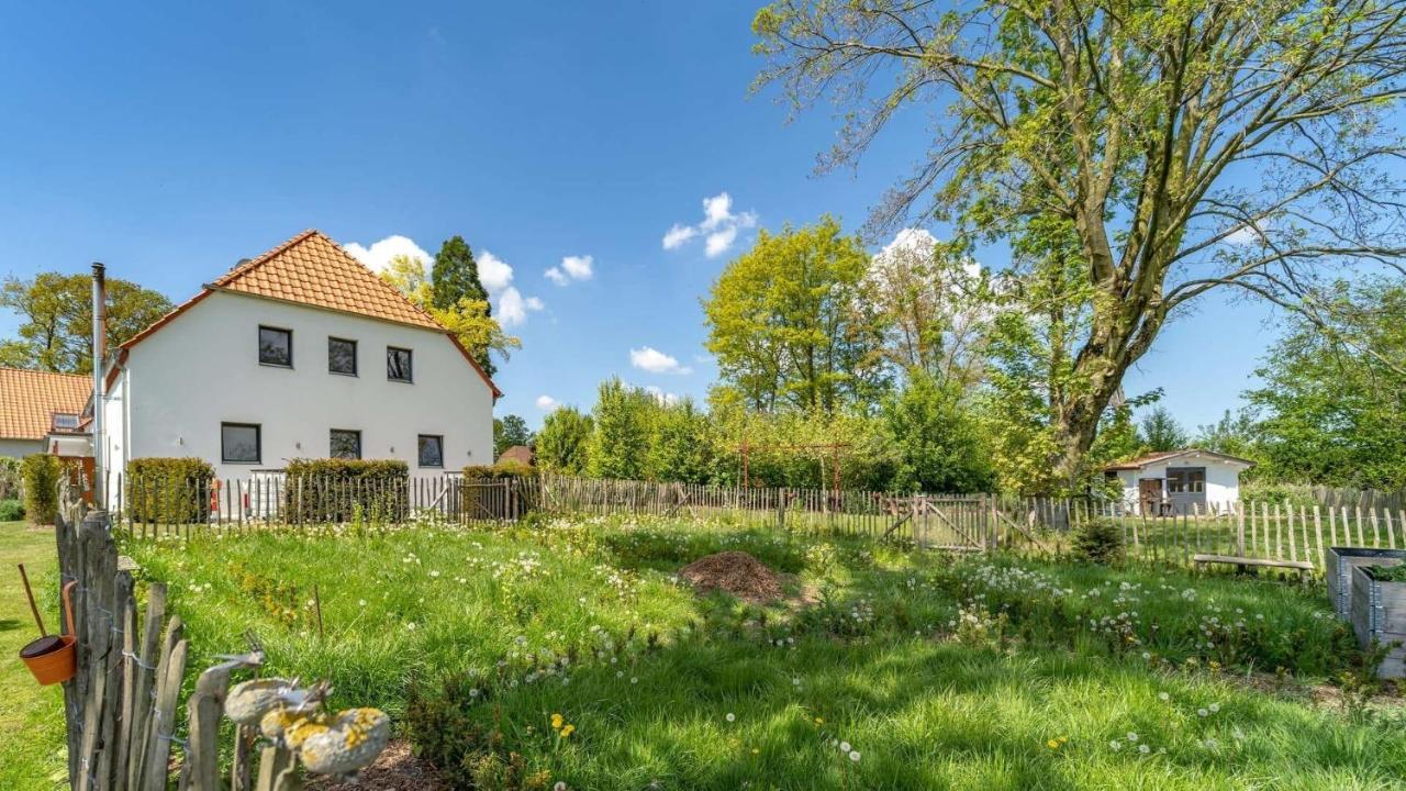 Die Idyllische Ferienwohnung mit Garten und Sauna — 4-Star Luxury Hotel in Kleve, Germany