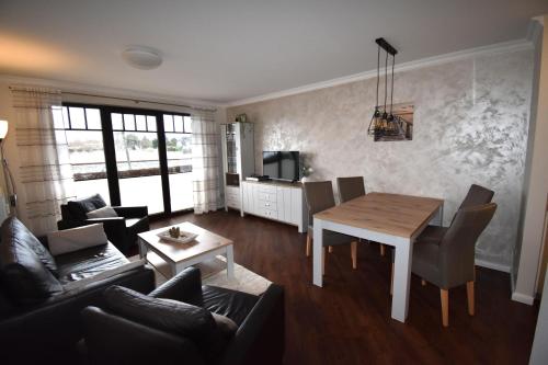 Urlaubstraeume Am Meer Wohnung 6 2 758 — 4-Star Luxury Hotel in Ostseebad Kuehlungsborn, Germany
