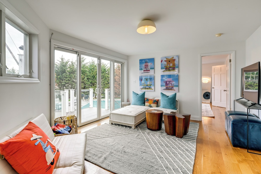 Stunning Westhampton Beach Home with Private Pool — Westhampton Beach — photo 5