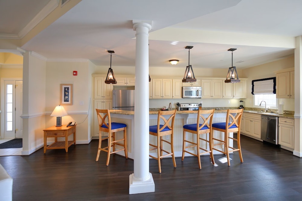 Waterside Resort - photo 9