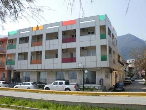Amfitrion Hotel — hotel in Kamena Vourla