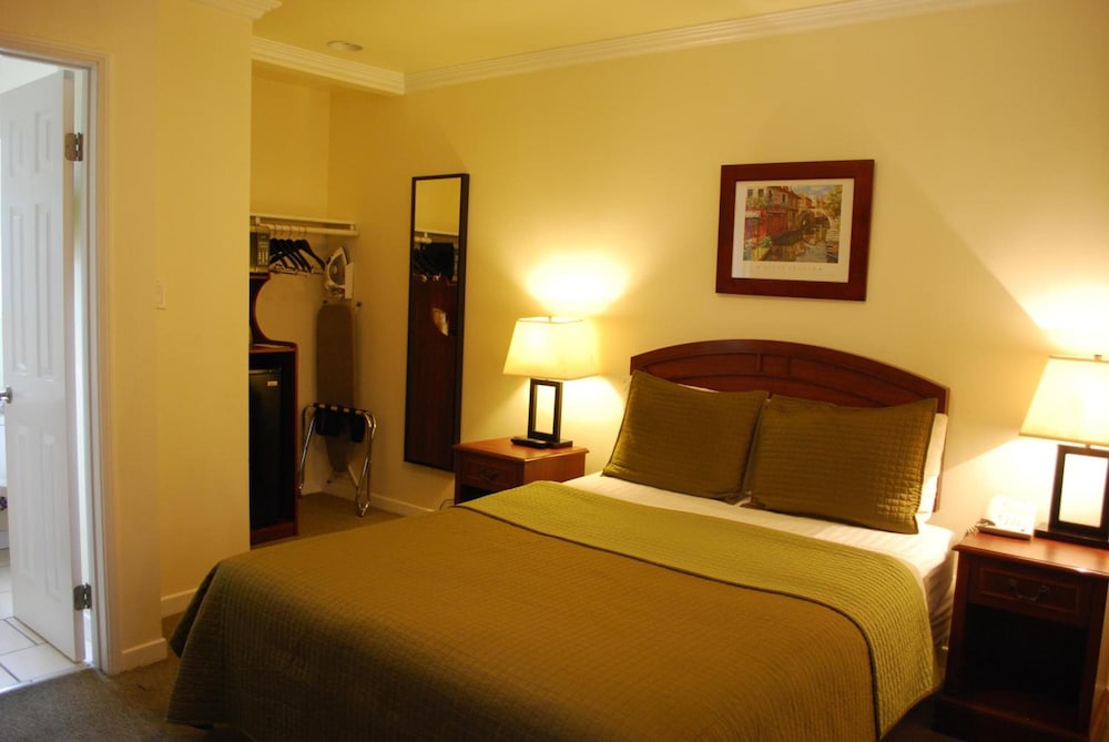 Bella Capri Inn - photo 15