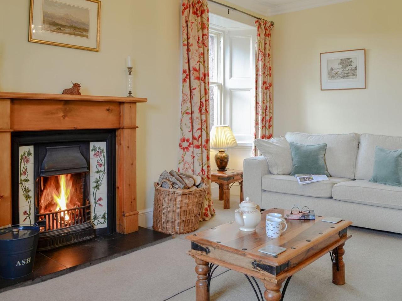 Islabank Farmhouse Saap — 4-Star Luxury Hotel in Blairgowrie, United Kingdom