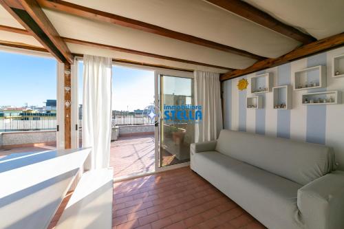 Condominio London — 4-Star Luxury Hotel in Lido Di Jesolo, Italy