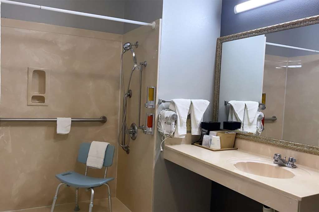 Days Inn by Wyndham North Little Rock Maumelle - photo 23
