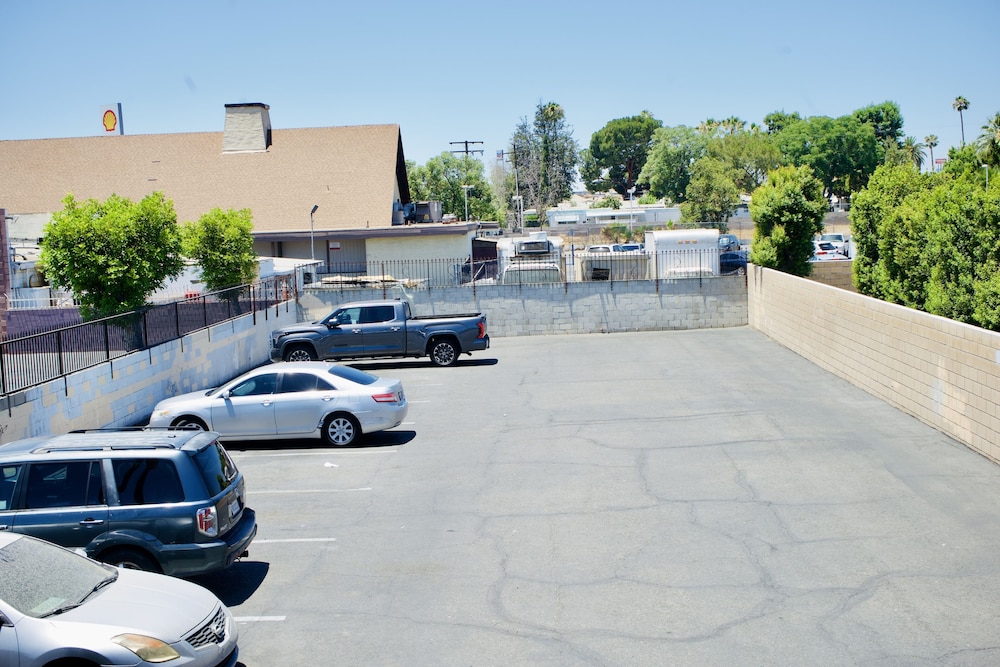 Red Carpet Motel - photo 12