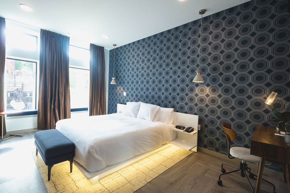 The Vault Hotel - photo 8