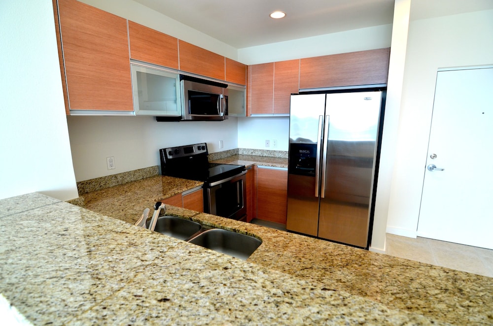Riviera Luxury Living at River Oaks Marina and Tower - photo 10