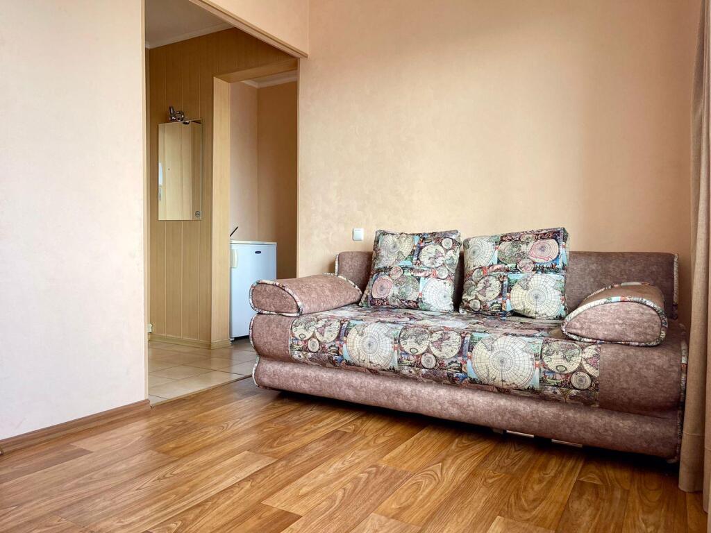 5 Nights On The Street Karaulnaya 42 in Krasnoyarsk, Russia