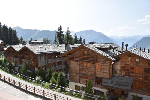 Bruyères B22 — 4-Star Luxury Hotel in Verbier, Switzerland