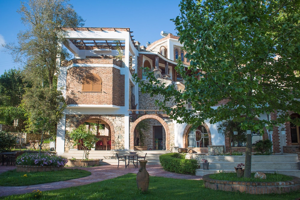 Hotel Livia pet-friendly hotel Xarre
