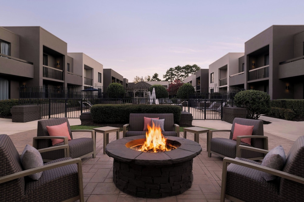 Courtyard by Marriott Atlanta Northlake - photo 27