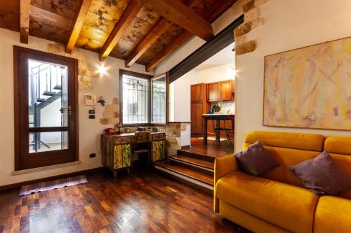 La Terrazza Apartment Smart Holiday — 4-Star Luxury Hotel in Mantova, Italy