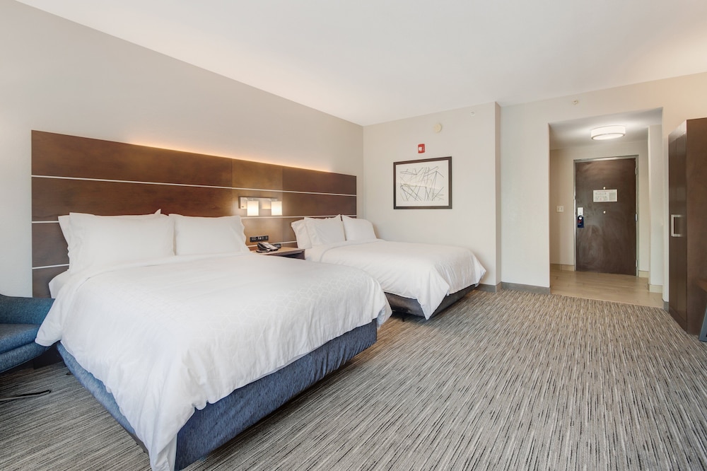 Holiday Inn Express Hotel & Suites Orlando Apopka by IHG - photo 10