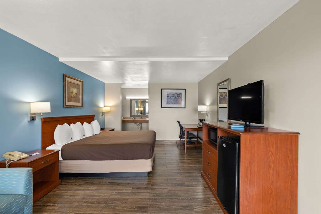 Americas Best Value Inn Celina - photo 21