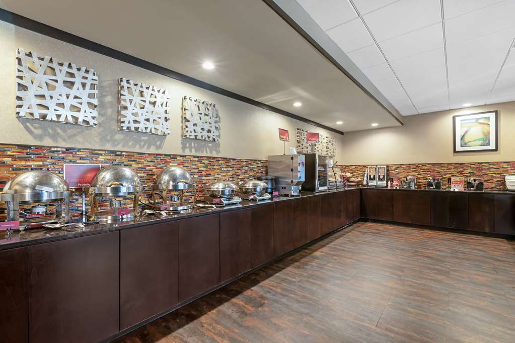 Best Western Plus Midwest Inn - photo 30