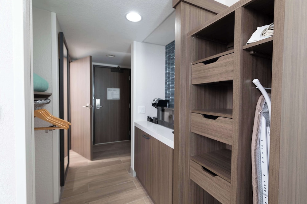 Hilton Garden Inn Des Moines Airport - photo 15