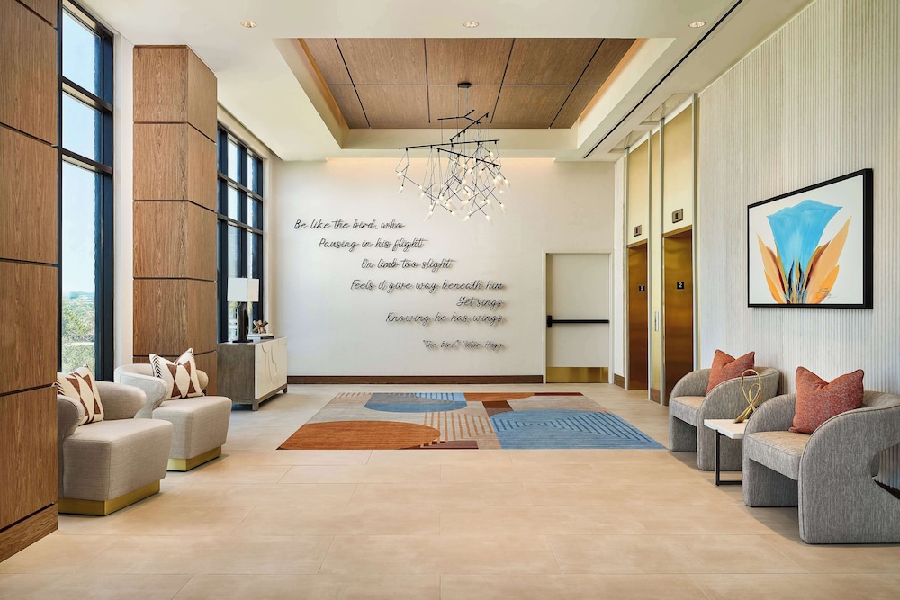 Lively Hotel On Oak Oklahoma City Tapestry By Hilton - photo 2