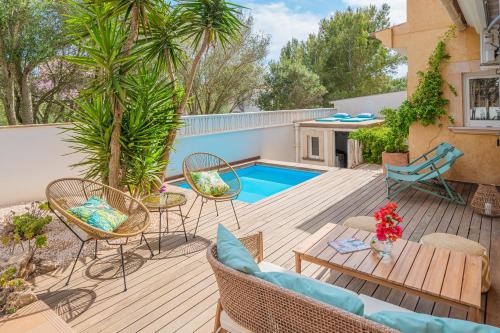 Villa Bahia Azul — 4-Star Luxury Hotel in Llucmajor, Spain