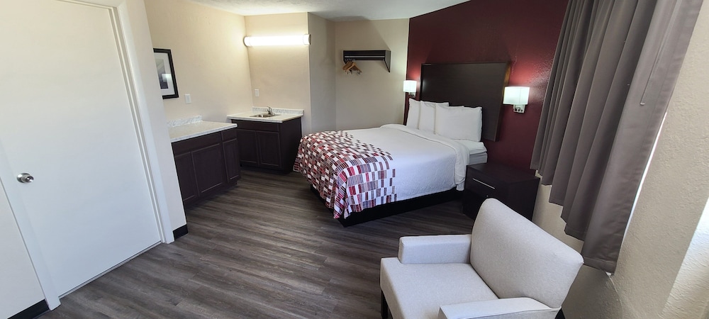 Red Roof Inn Dillon SC - photo 19