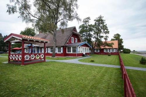 Vila Pervalka — 4-Star Luxury Hotel in Neringa, Lithuania