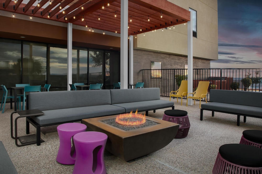 Home2 Suites by Hilton Las Cruces - photo 40