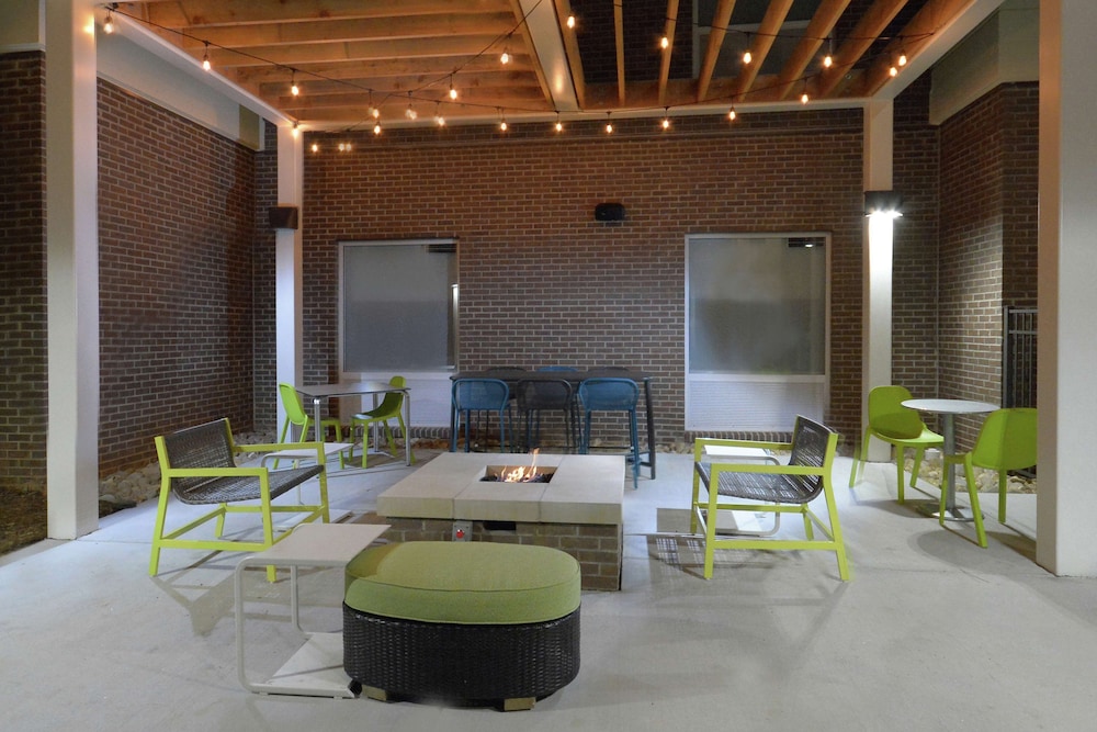 Home2 Suites by Hilton Duncan - photo 35
