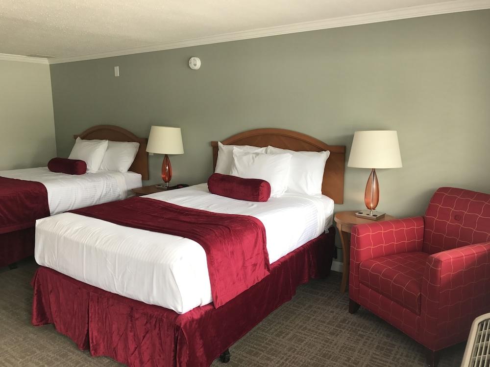 Town N Country Family Resort - photo 13