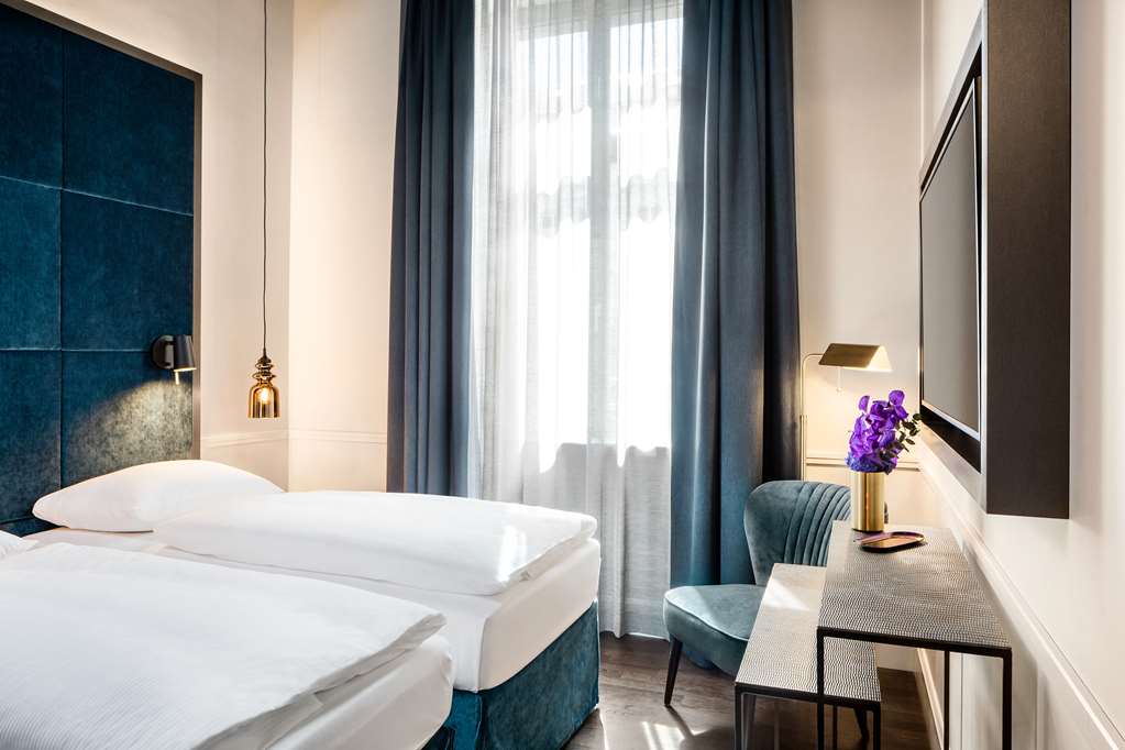 Hotel AMO by AMANO Friedrichstraße — 4-Star Luxury Hotel in Berlin, Germany